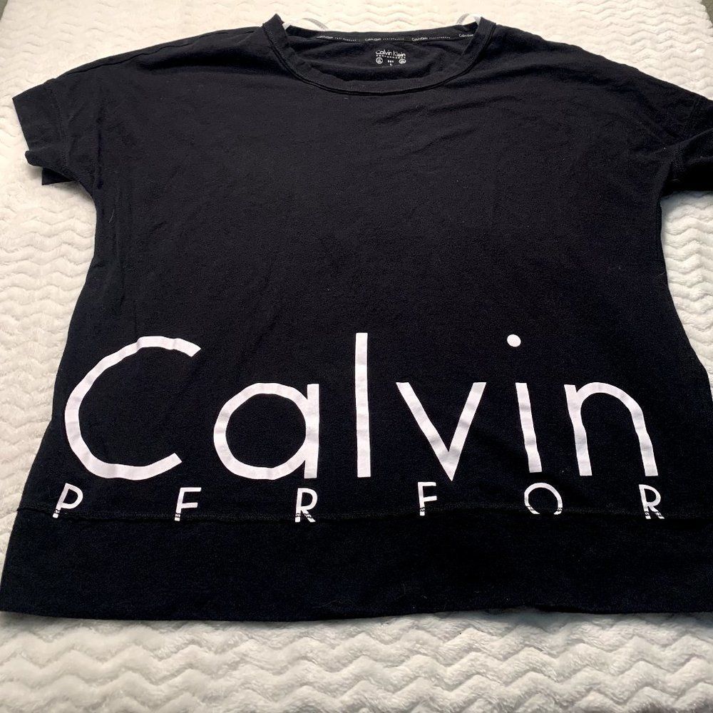 Calvin Klein crew neck size large